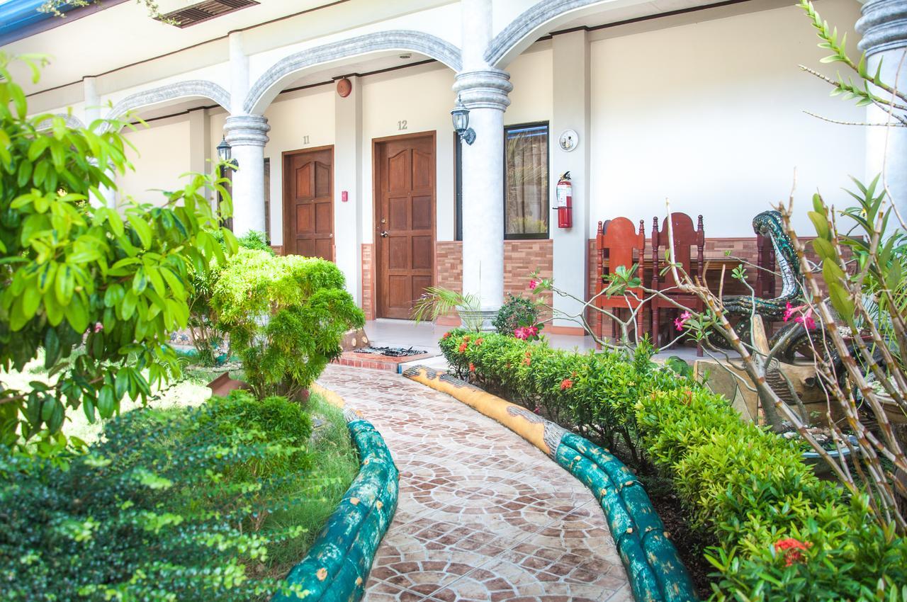 Casitas De Az Pension Puerto Princesa Εξωτερικό φωτογραφία